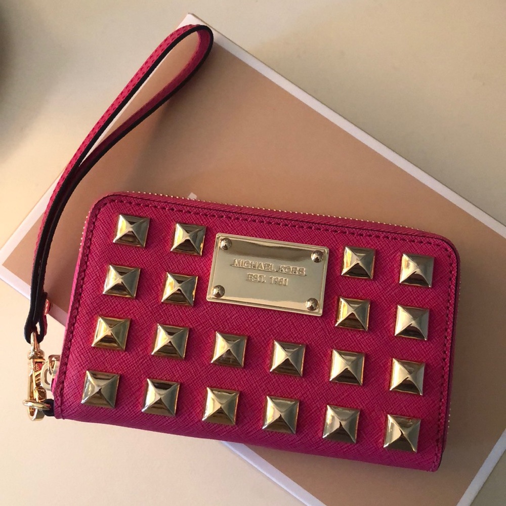 Michael Kors Wristlet